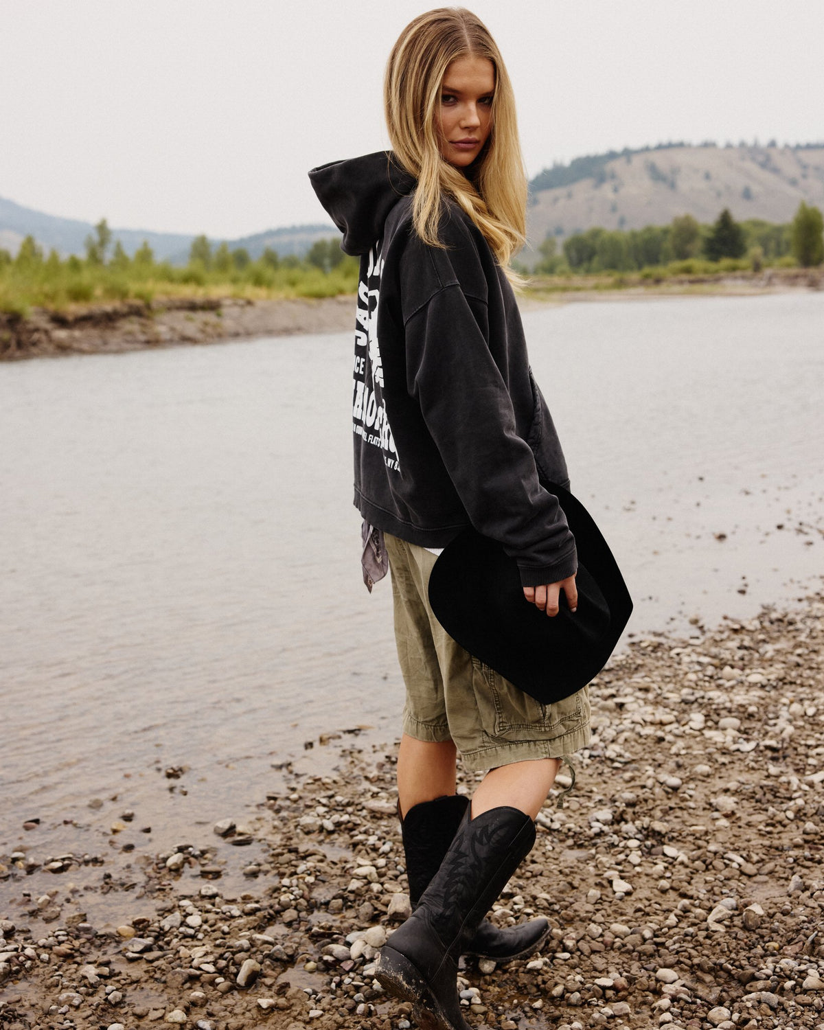 Look 15