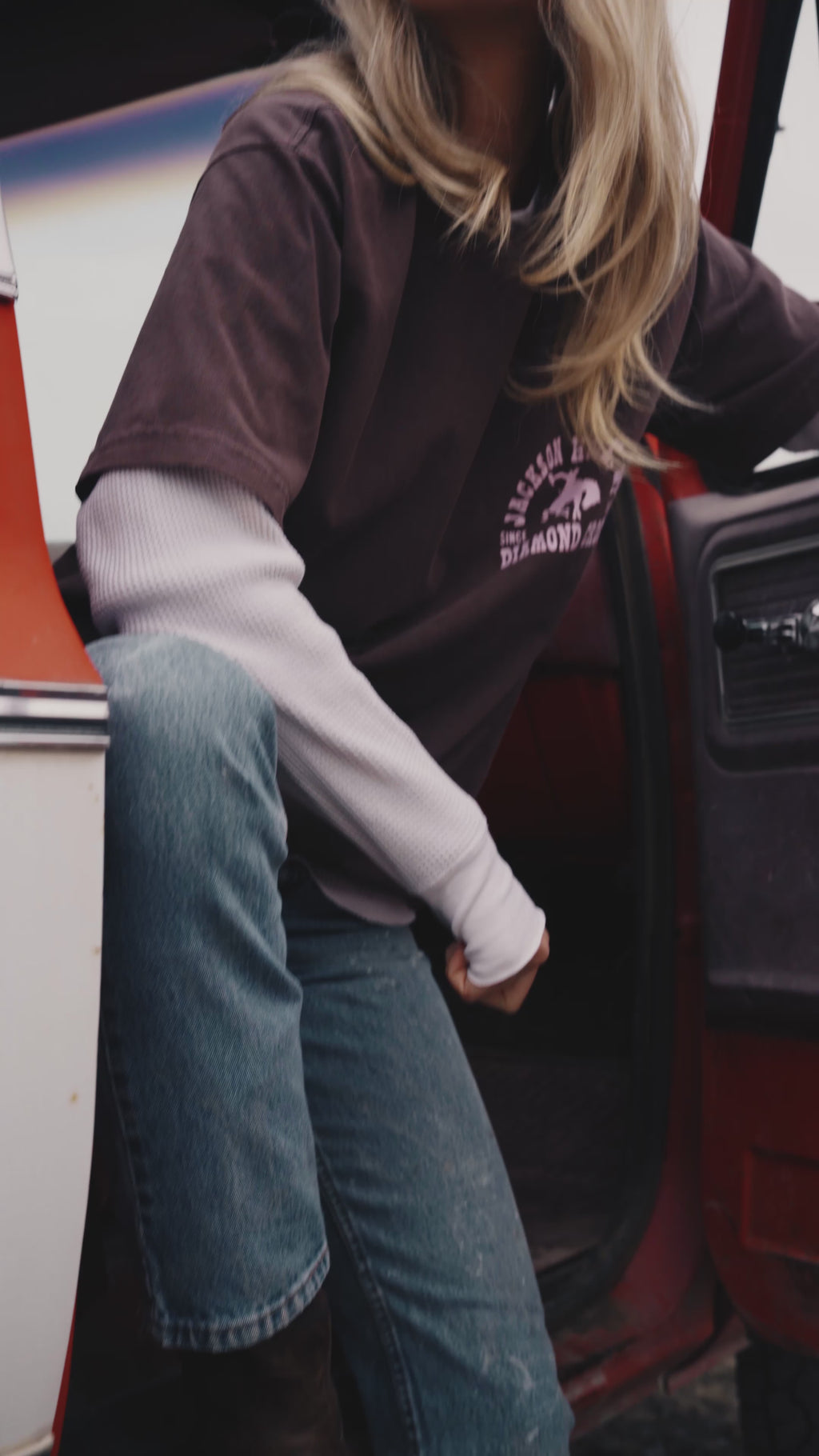 Sun Faded Black & Dusty Rose | Buckin Tee