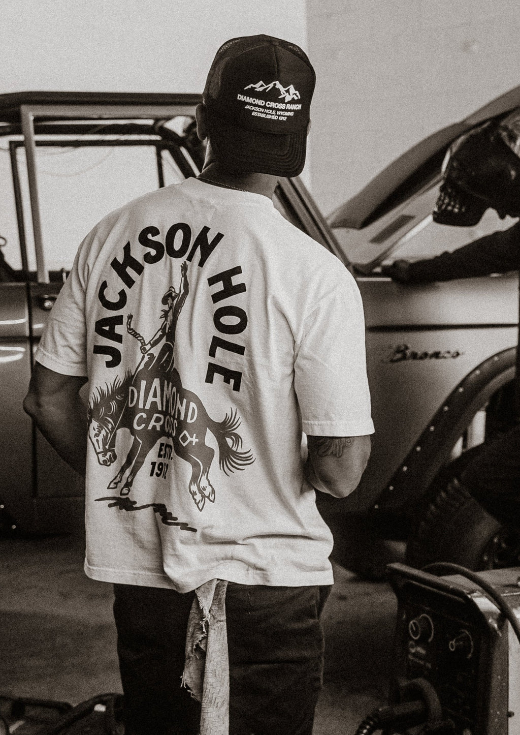 Black | Diamond Cross Ranch Cowboy Yellowstone Wyoming Black Mountain Trucker Cap