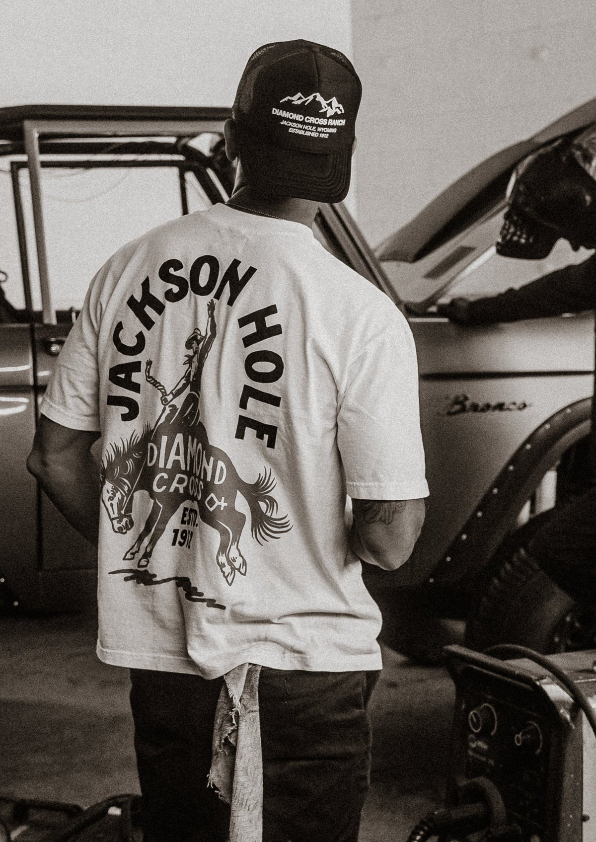 Black | Diamond Cross Ranch Cowboy Yellowstone Wyoming Black Mountain Trucker Cap